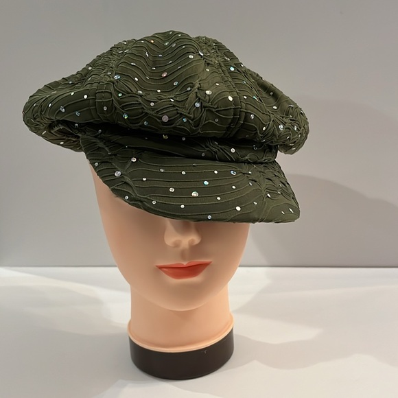 Moss Green Women's Beret with Iron on Sequins NWT - Picture 3 of 11